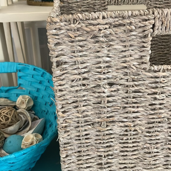 NIB Huntington Home Collapsible Sea Grass Basket, 13” x 13” x 13” - Picture 5 of 14